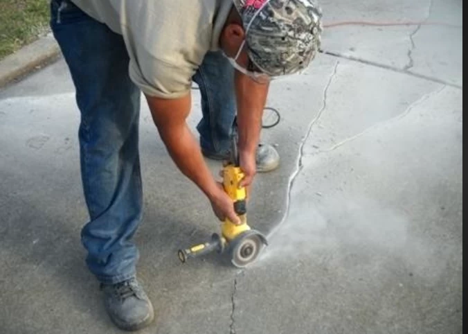 VỮA SILICATE TRÁM KHE NỐI VÀ VẾT NỨT LAVAKRETE® 115 JFC